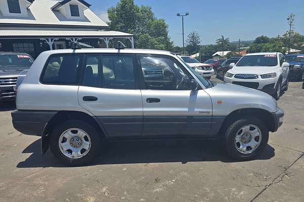 1998 Toyota RAV4  SXA11R