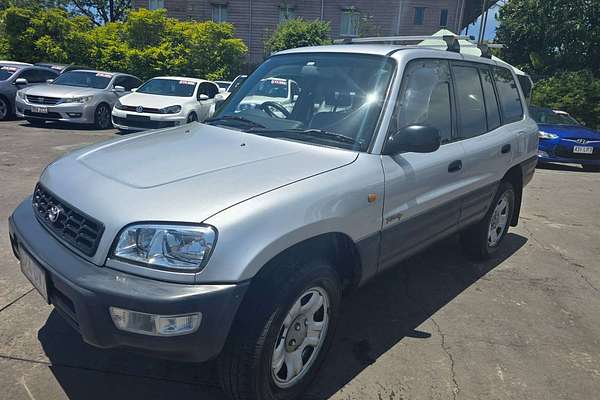 1998 Toyota RAV4  SXA11R