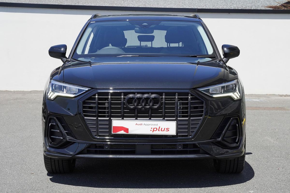 2024 Audi Q3 35 TFSI S line edition F3