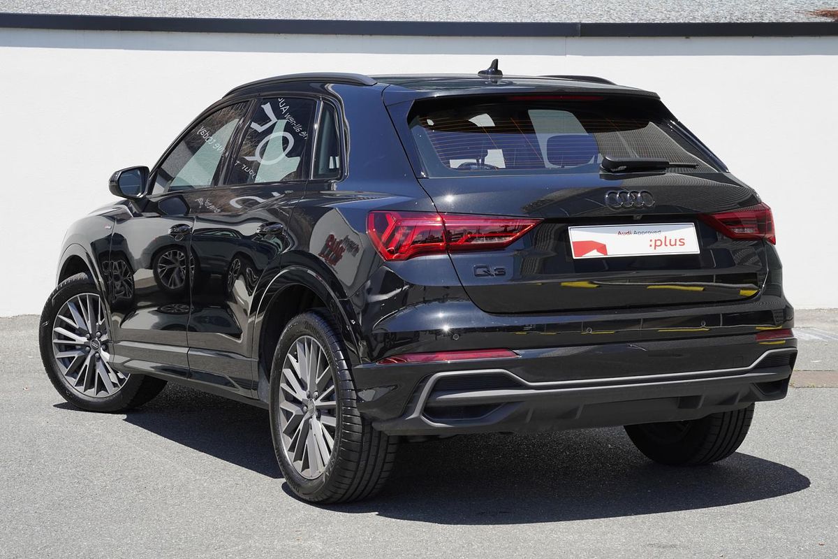 2024 Audi Q3 35 TFSI S line edition F3