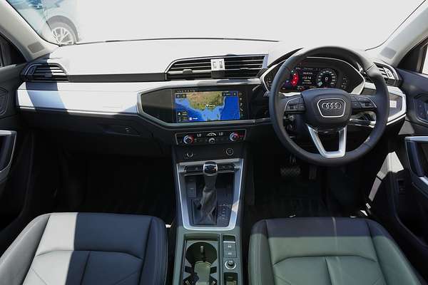 2024 Audi Q3 35 TFSI S line edition F3