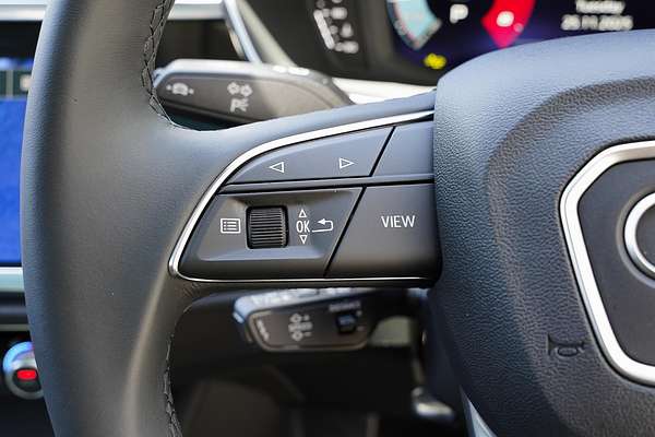 2024 Audi Q3 35 TFSI S line edition F3