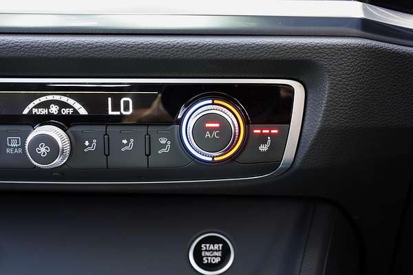 2024 Audi Q3 35 TFSI S line edition F3