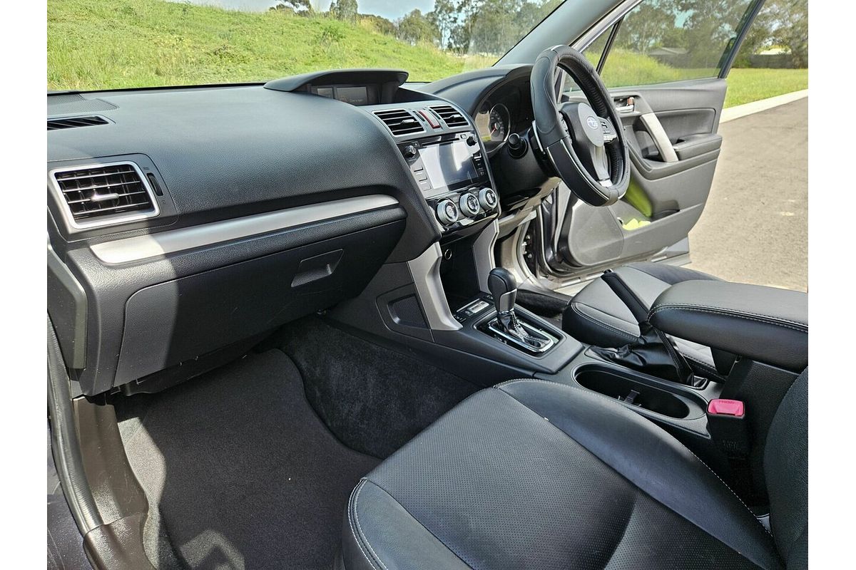 2015 Subaru Forester 2.5i-S S4