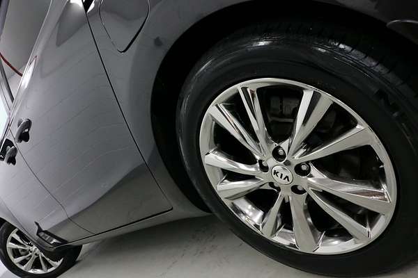 2018 Kia Carnival Platinum YP