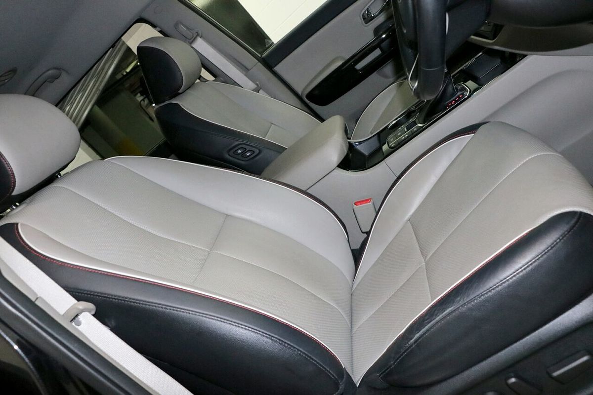 2018 Kia Carnival Platinum YP