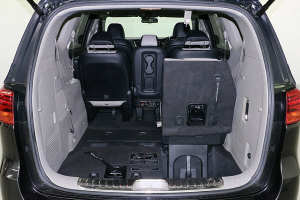 2018 Kia Carnival Platinum YP