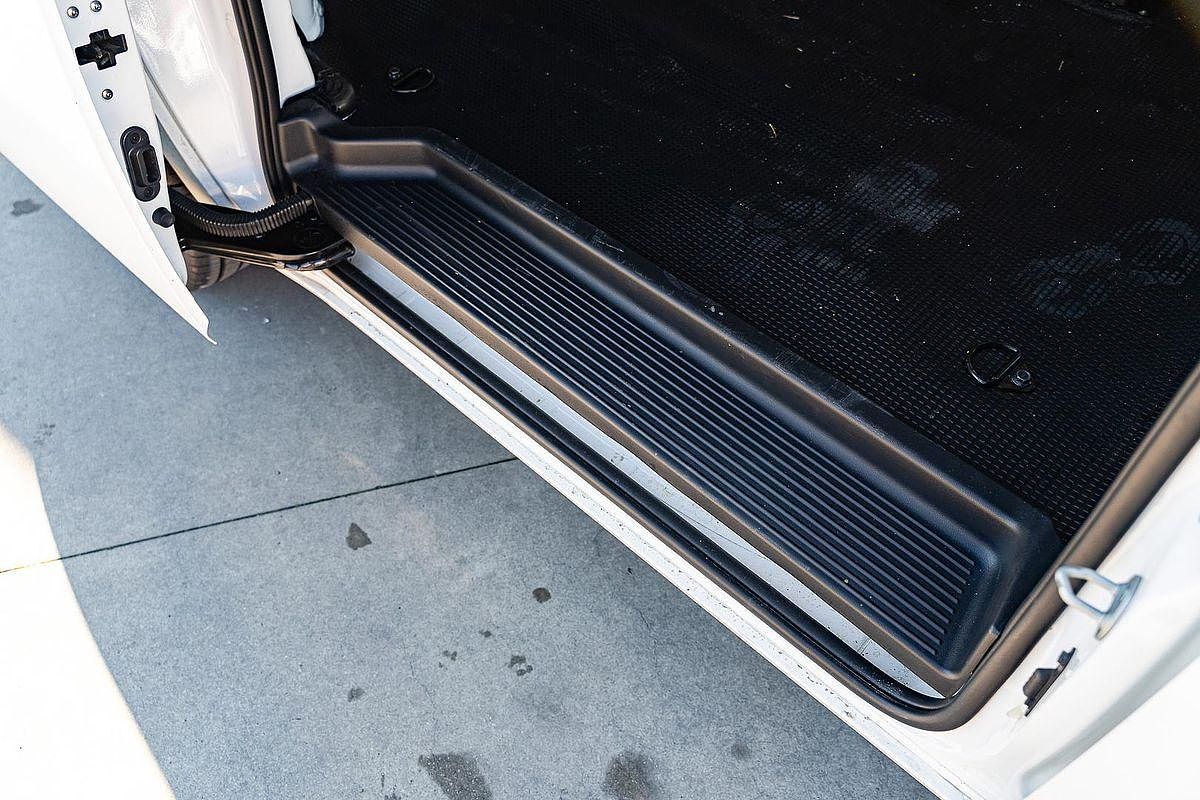 2025 Hyundai STARIA LOAD US4.V3