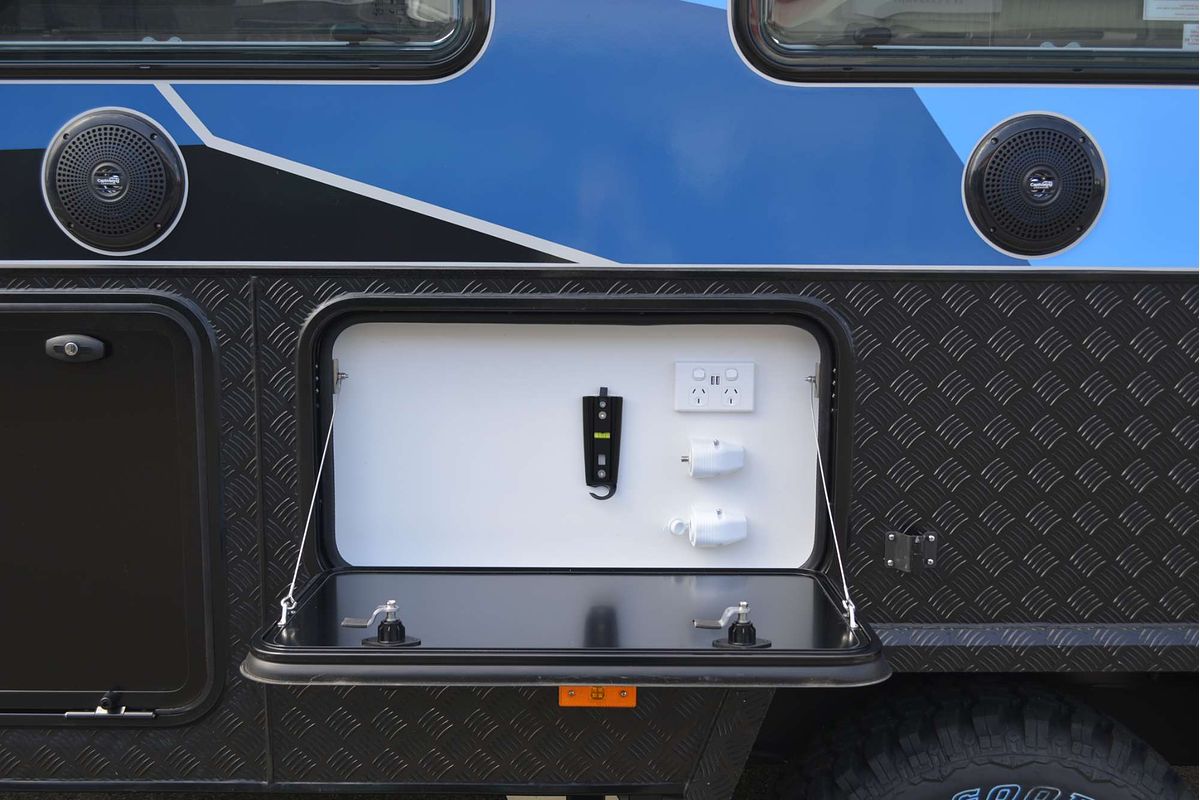 2025 Snowy River SRH16F