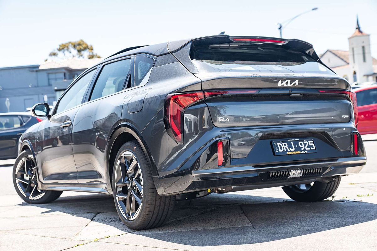 2025 Kia K4 GT-Line CL4m