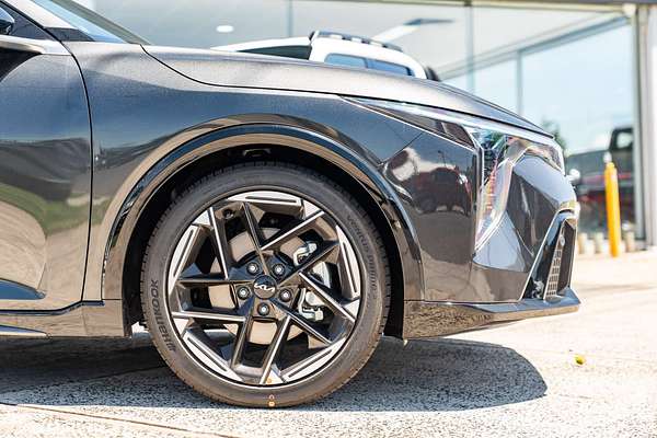 2025 Kia K4 GT-Line CL4m