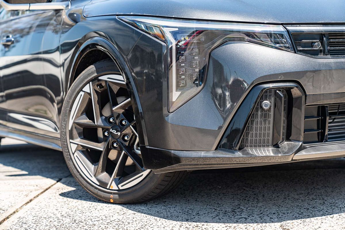 2025 Kia K4 GT-Line CL4m