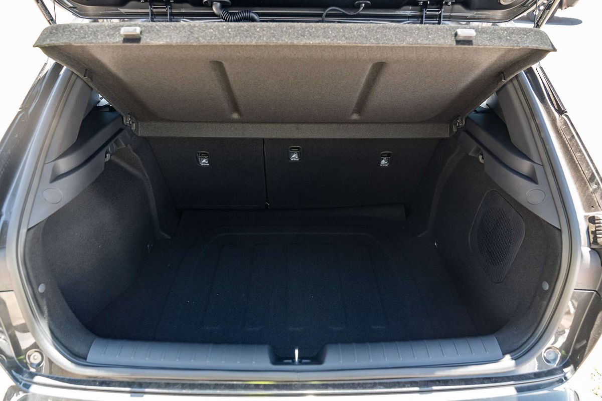 2025 Kia K4 GT-Line CL4m