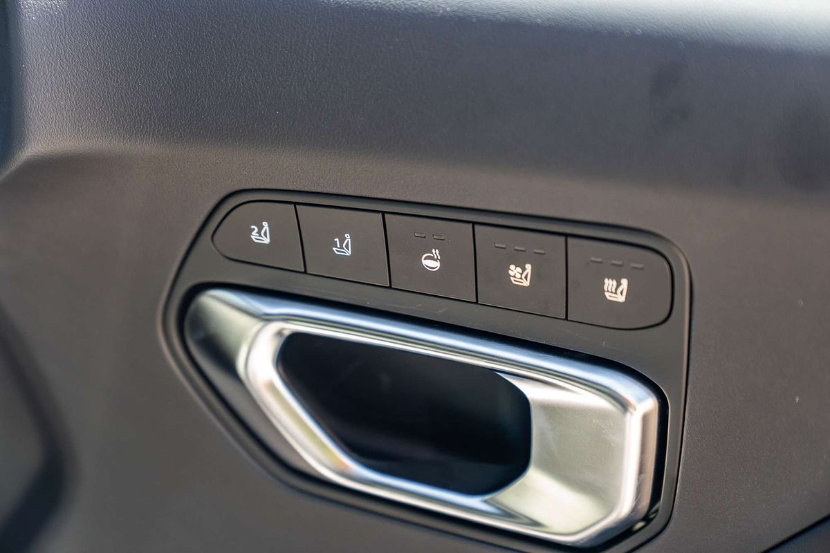 2025 Kia K4 GT-Line CL4m