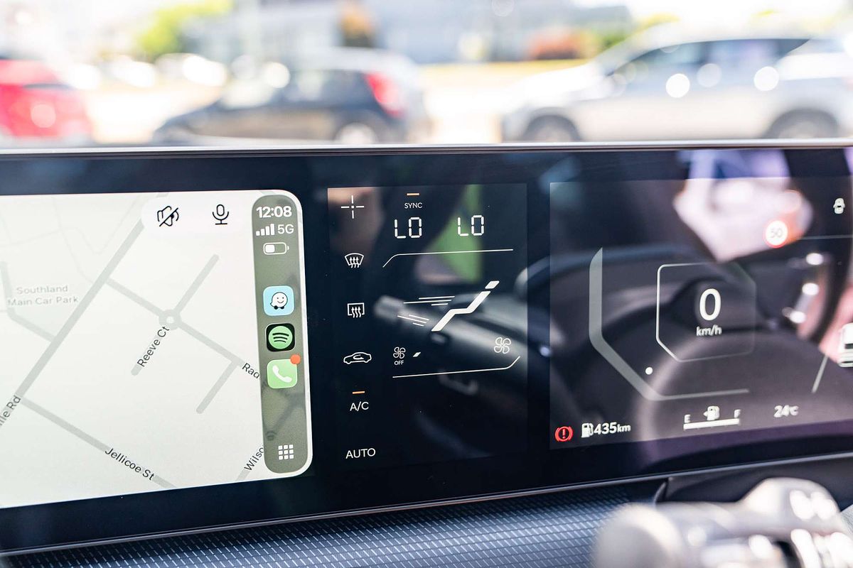 2025 Kia K4 GT-Line CL4m