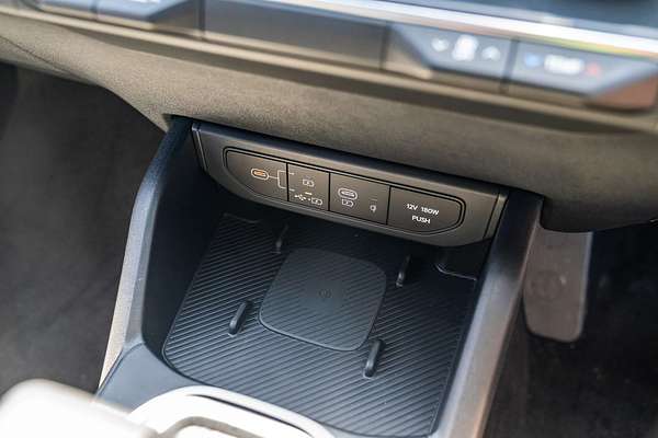 2025 Kia K4 GT-Line CL4m