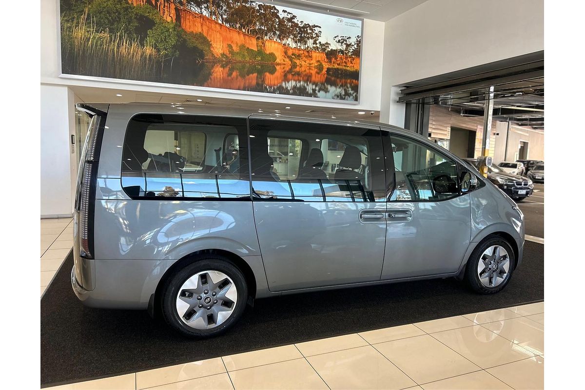 2022 Hyundai STARIA US4.V1