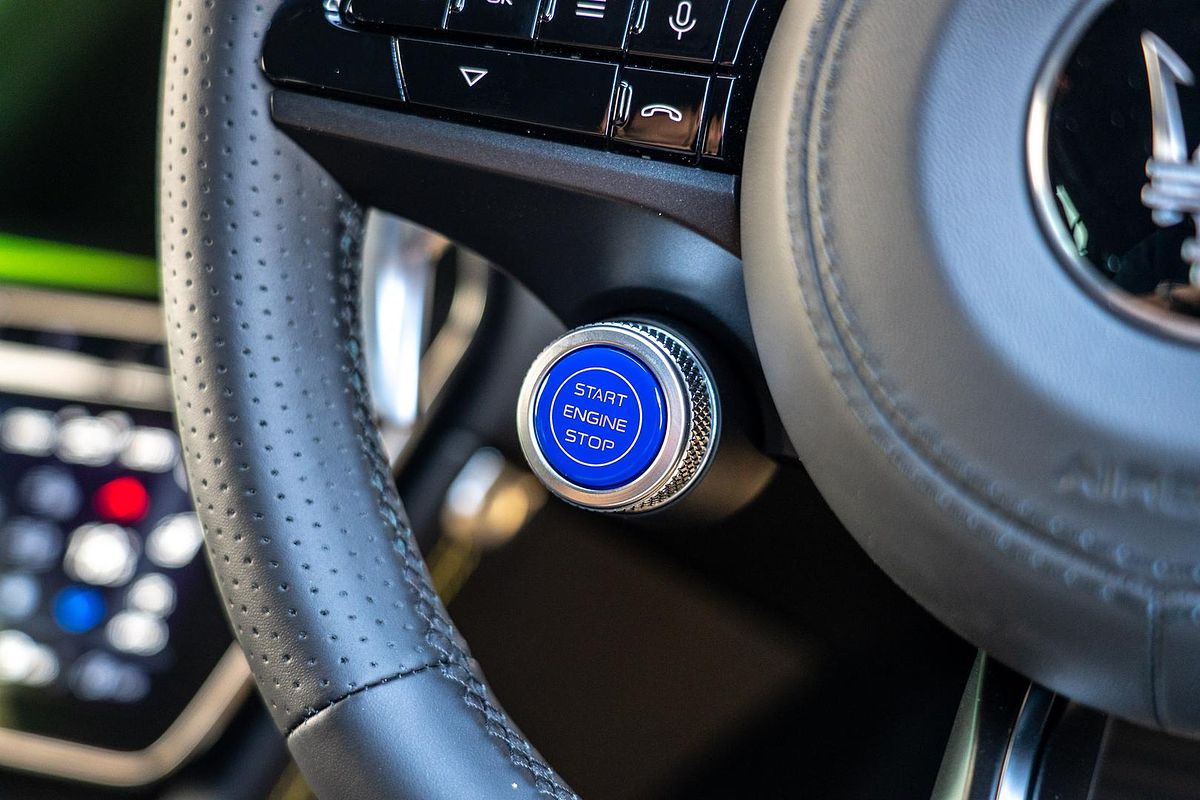 2025 Maserati Grecale Trofeo M182