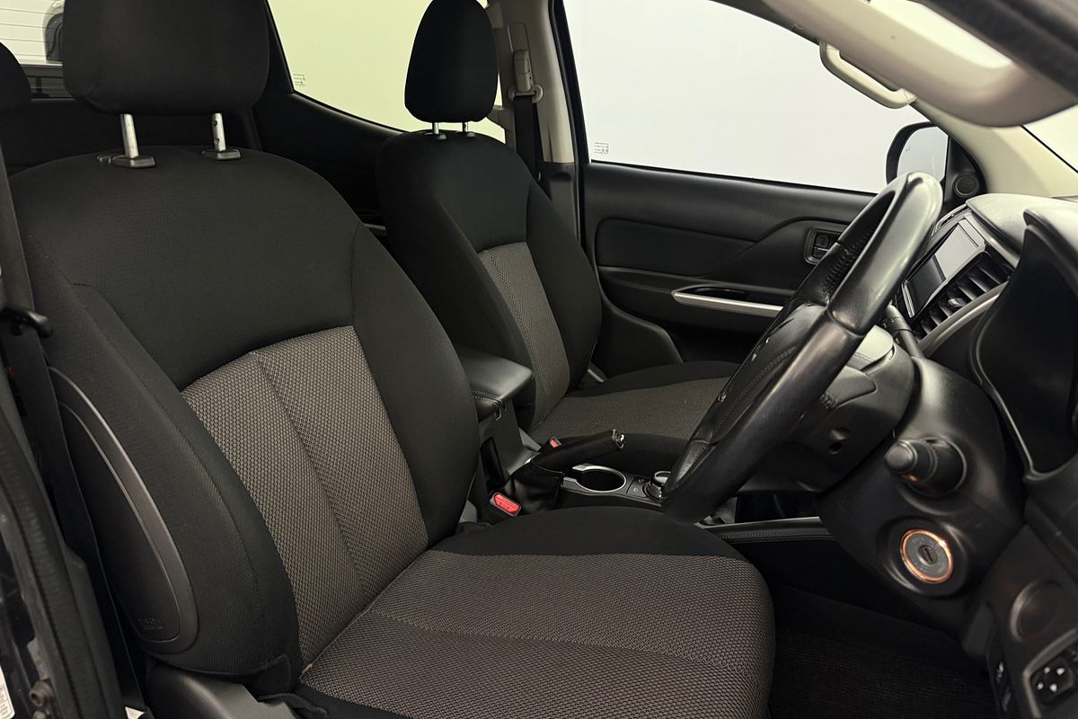 2019 Mitsubishi Triton GLS MR 4X4