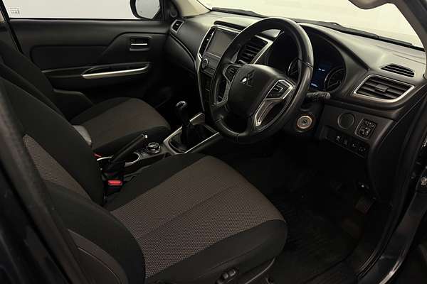 2019 Mitsubishi Triton GLS MR 4X4