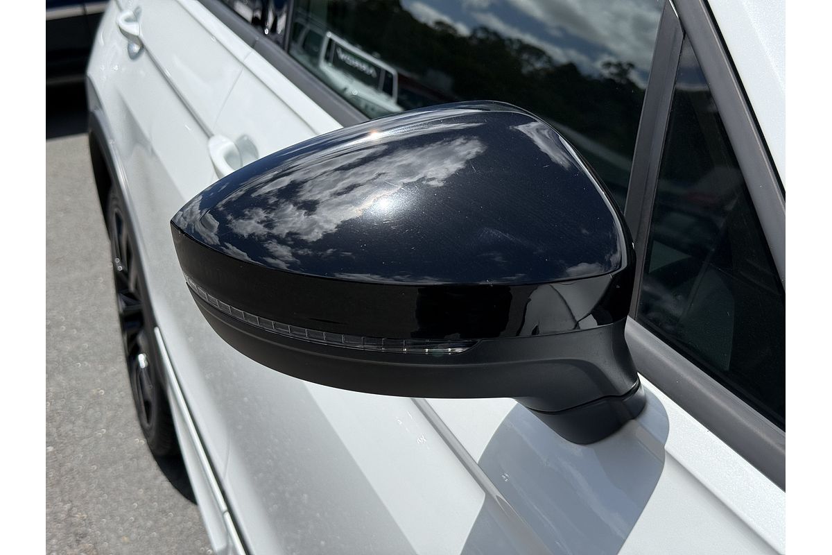 2018 Volkswagen Tiguan Wolfsburg Edition 5N