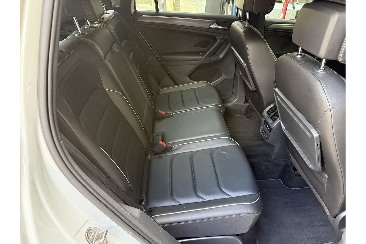 2018 Volkswagen Tiguan Wolfsburg Edition 5N