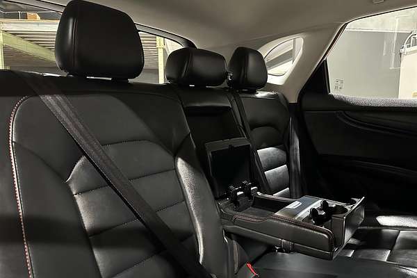 2022 MG HS Vibe SAS23