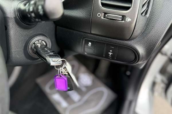 2017 Kia Cerato S YD