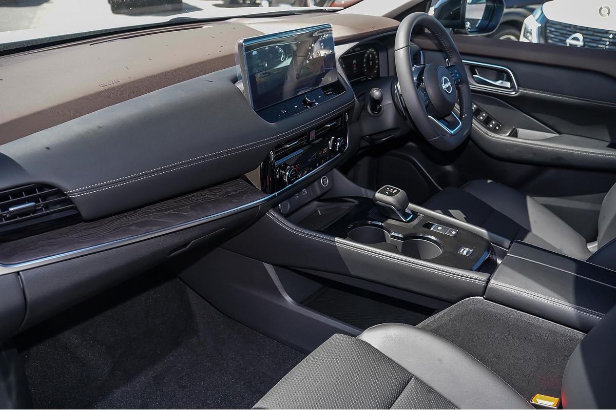 2025 Nissan X-TRAIL N-TREK T33