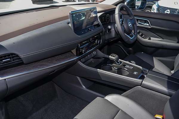 2025 Nissan X-TRAIL N-TREK T33