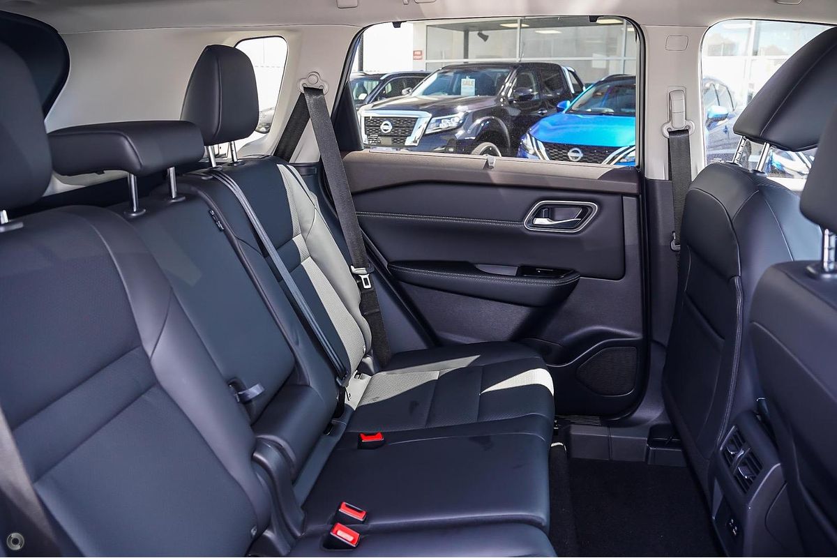 2025 Nissan X-TRAIL N-TREK T33