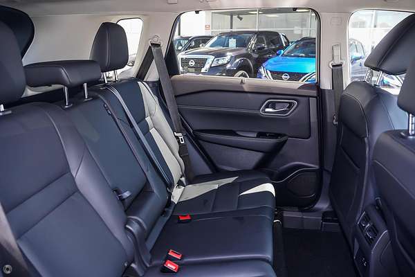 2025 Nissan X-TRAIL N-TREK T33