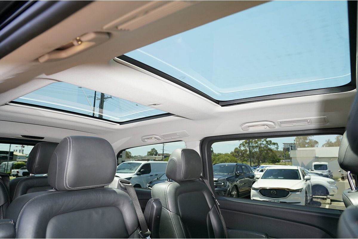 2017 Mercedes-Benz V-Class V220 d 447