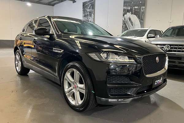 2017 Jaguar F-PACE 20d Prestige X761