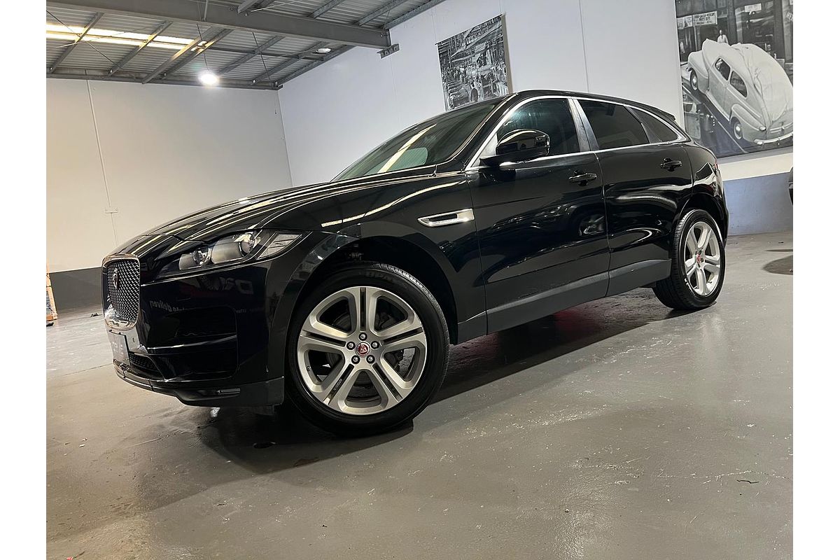 2017 Jaguar F-PACE 20d Prestige X761