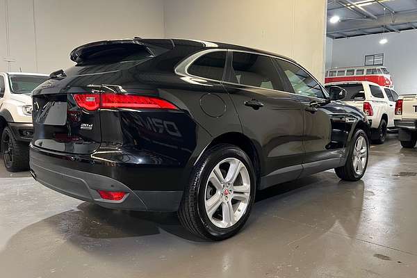 2017 Jaguar F-PACE 20d Prestige X761