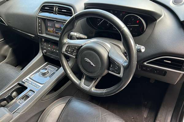 2017 Jaguar F-PACE 20d Prestige X761