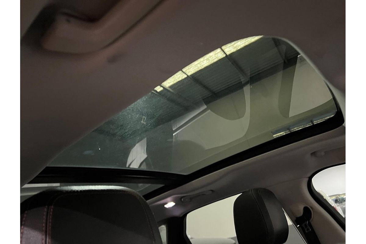 2017 Jaguar F-PACE 20d Prestige X761