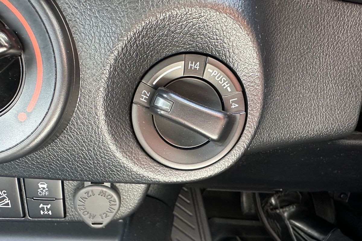 2021 Toyota Hilux SR GUN126R 4X4