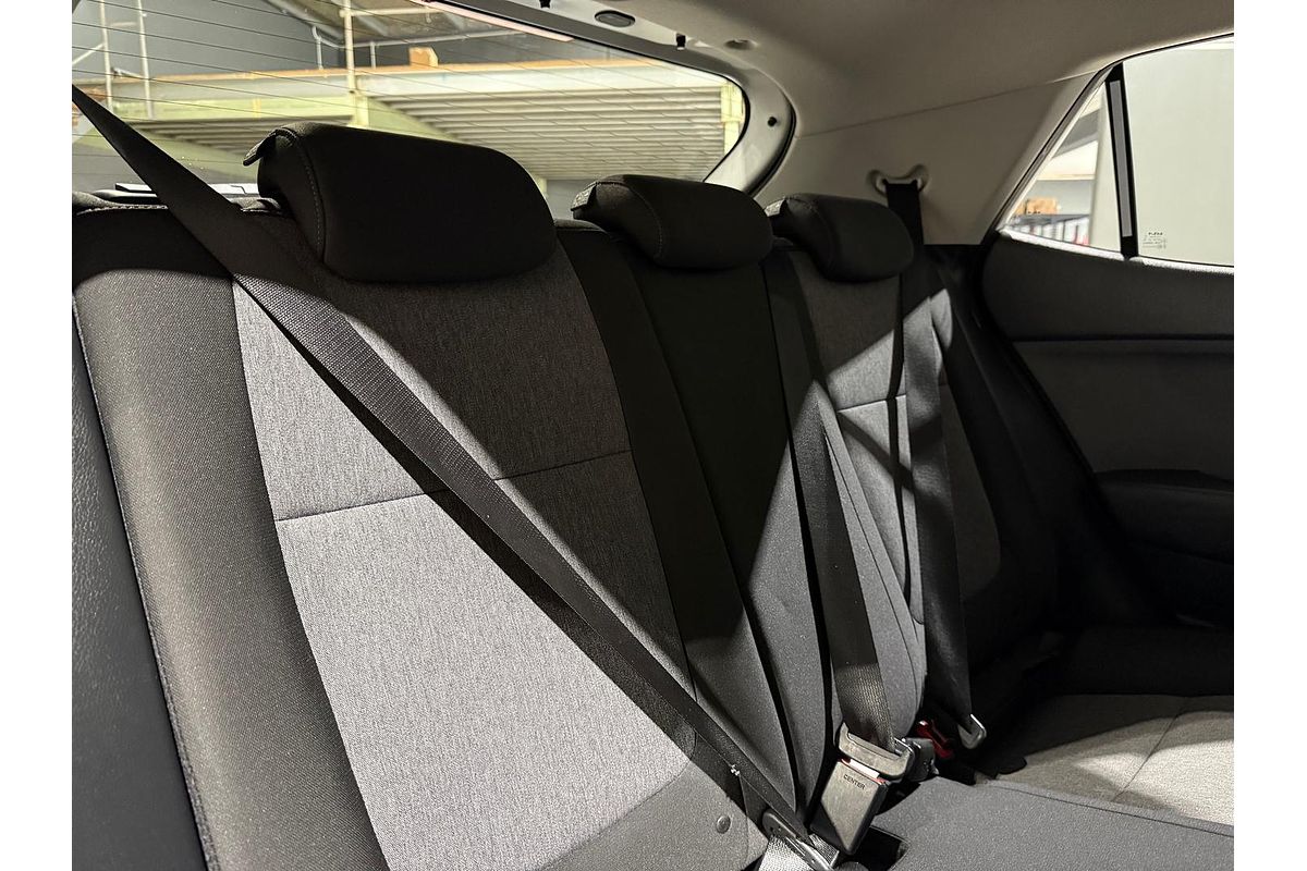 2023 Kia Stonic S YB