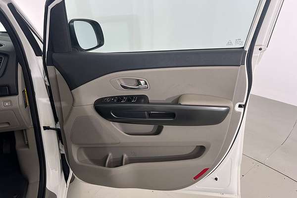 2019 Kia Carnival S YP thumb-9