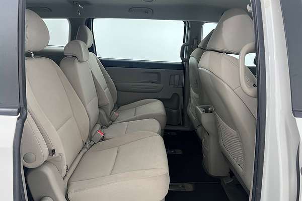 2019 Kia Carnival S YP thumb-17