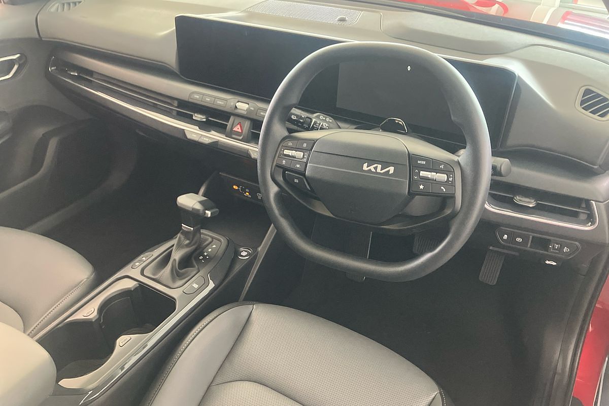 2025 Kia K4 Sport CL4m