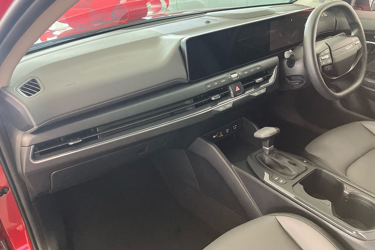 2025 Kia K4 Sport CL4m