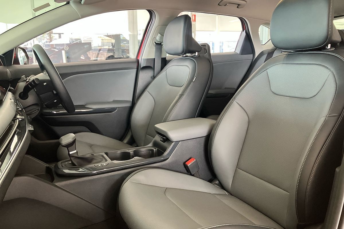 2025 Kia K4 Sport CL4m