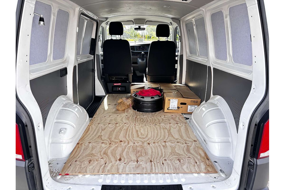 2024 Volkswagen Transporter TDI450 T6.1 SWB