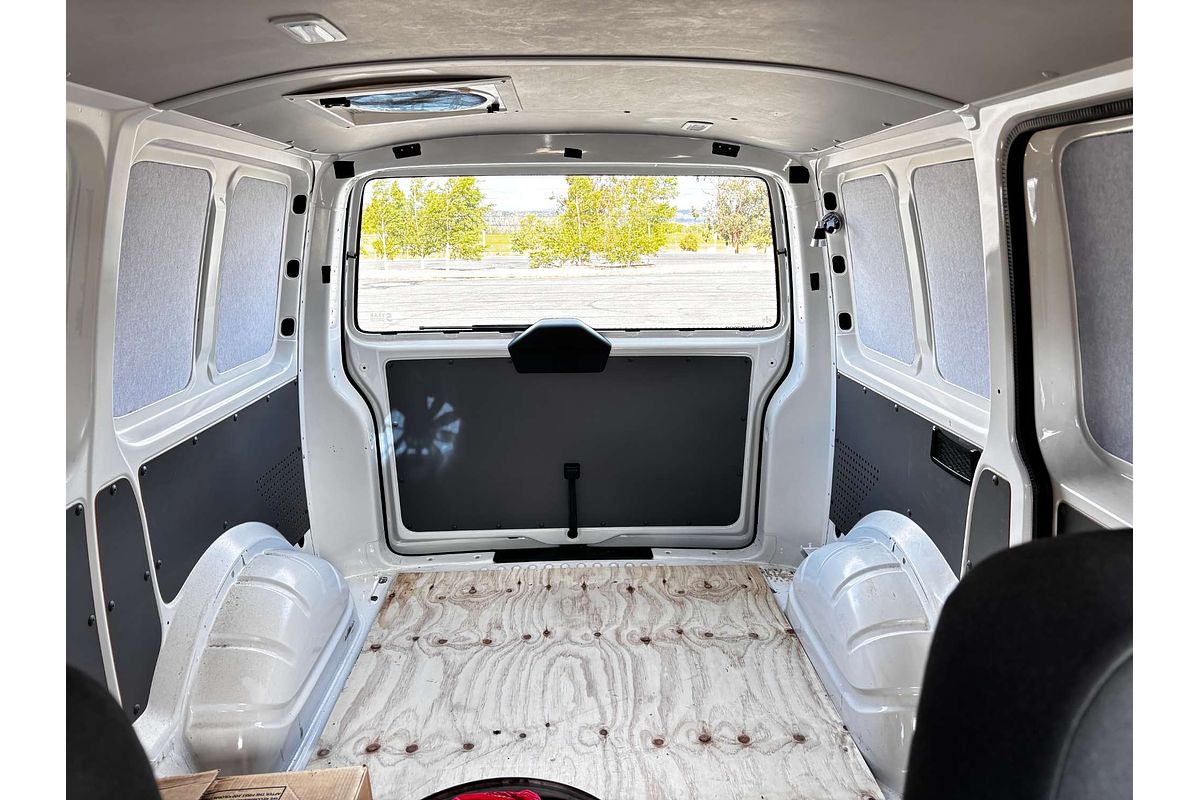 2024 Volkswagen Transporter TDI450 T6.1 SWB