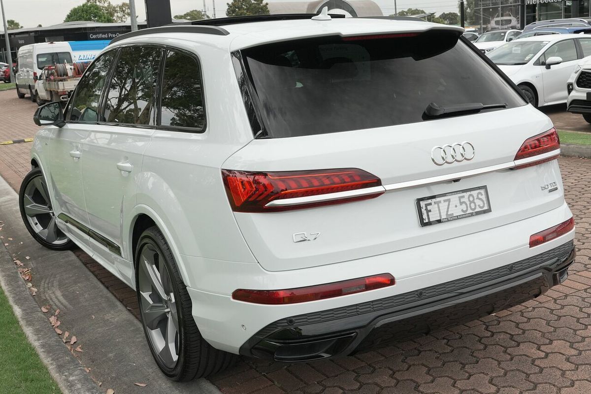 2021 Audi Q7 50 TDI S line 4M