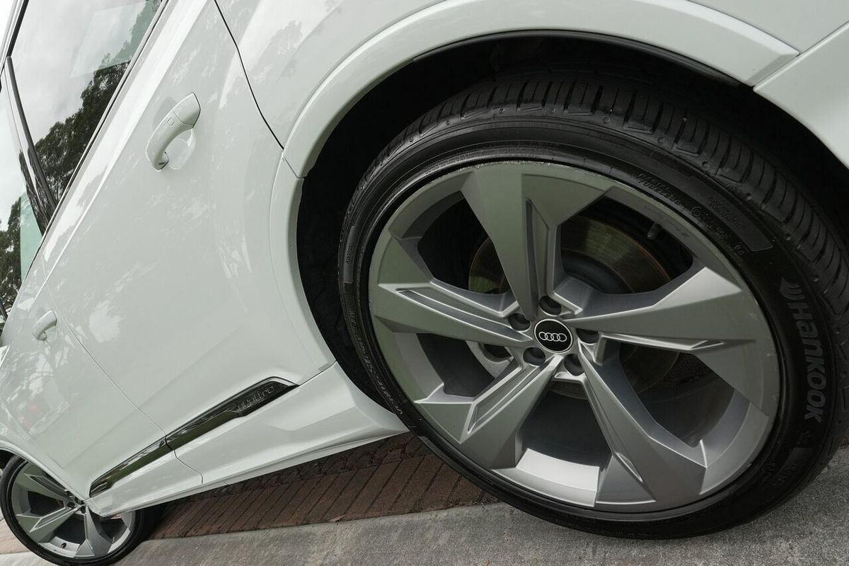 2021 Audi Q7 50 TDI S line 4M