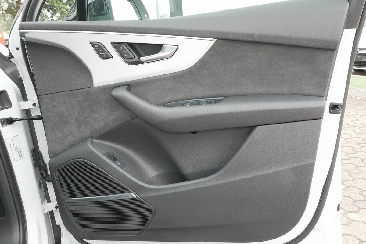 2021 Audi Q7 50 TDI S line 4M